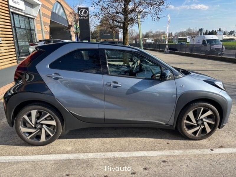 Toyota Aygo X 1.0B (72 CV) Lounge S-CVT