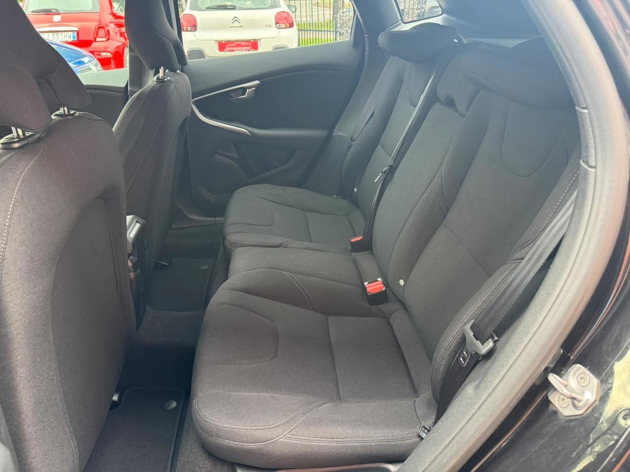 Volvo V40 D2 120cv Geartronic Kinetic