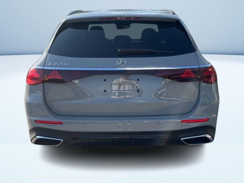 Mercedes-Benz Classe E 220d Station Wagon AMG Line Premium