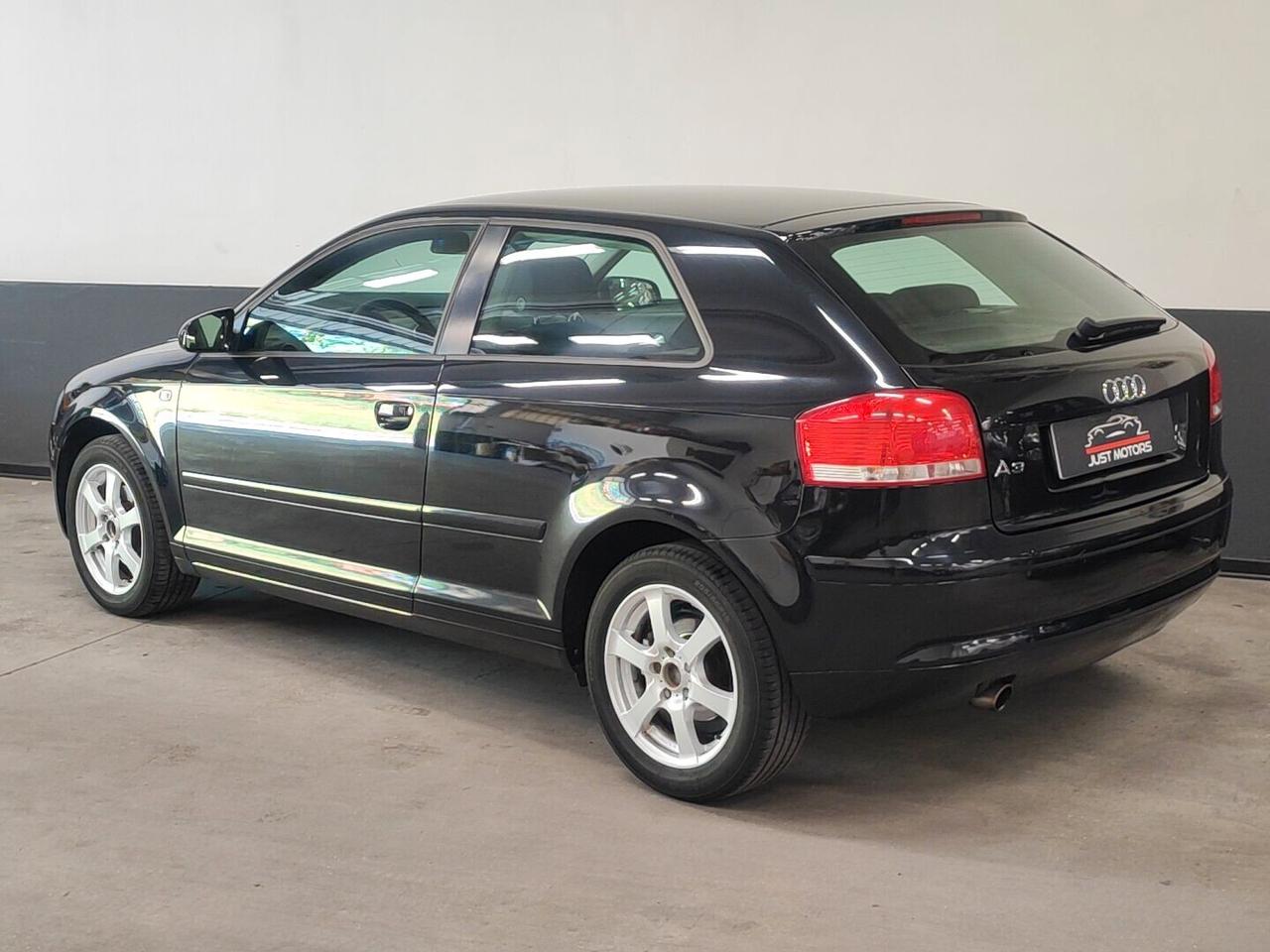 Audi A3 1.6 16V FSI Ambition