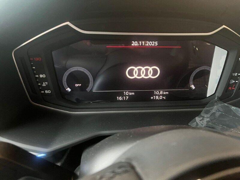 Audi A1 A1 allstreet 30 TFSI S tronic Identity Contrast