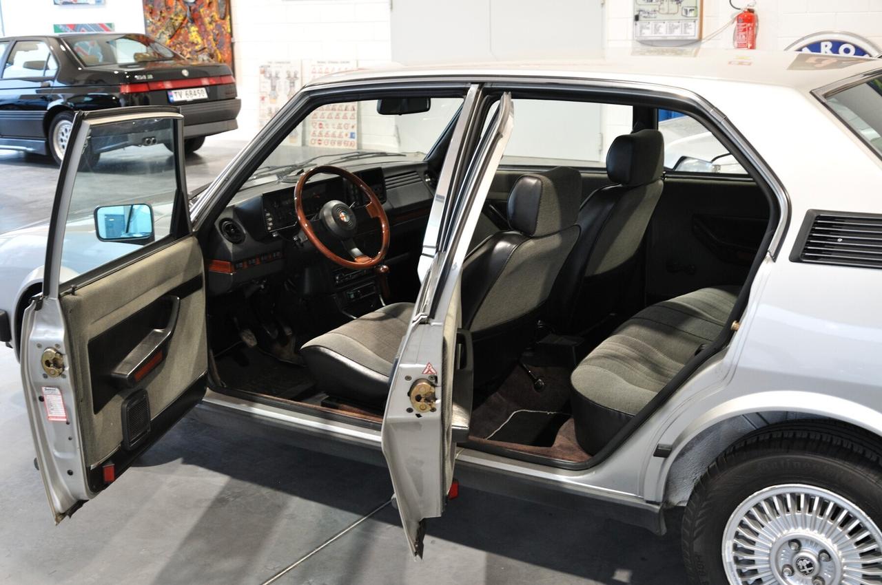 Alfa Romeo Alfetta 2.0 CEM restauro totale UNICA targa MI!