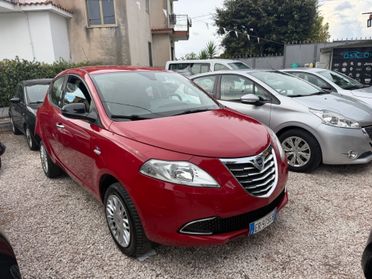 Lancia Ypsilon Ecochic Gold
