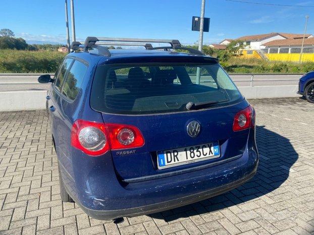 VOLKSWAGEN Passat 1.6/102CV Var. Trendline