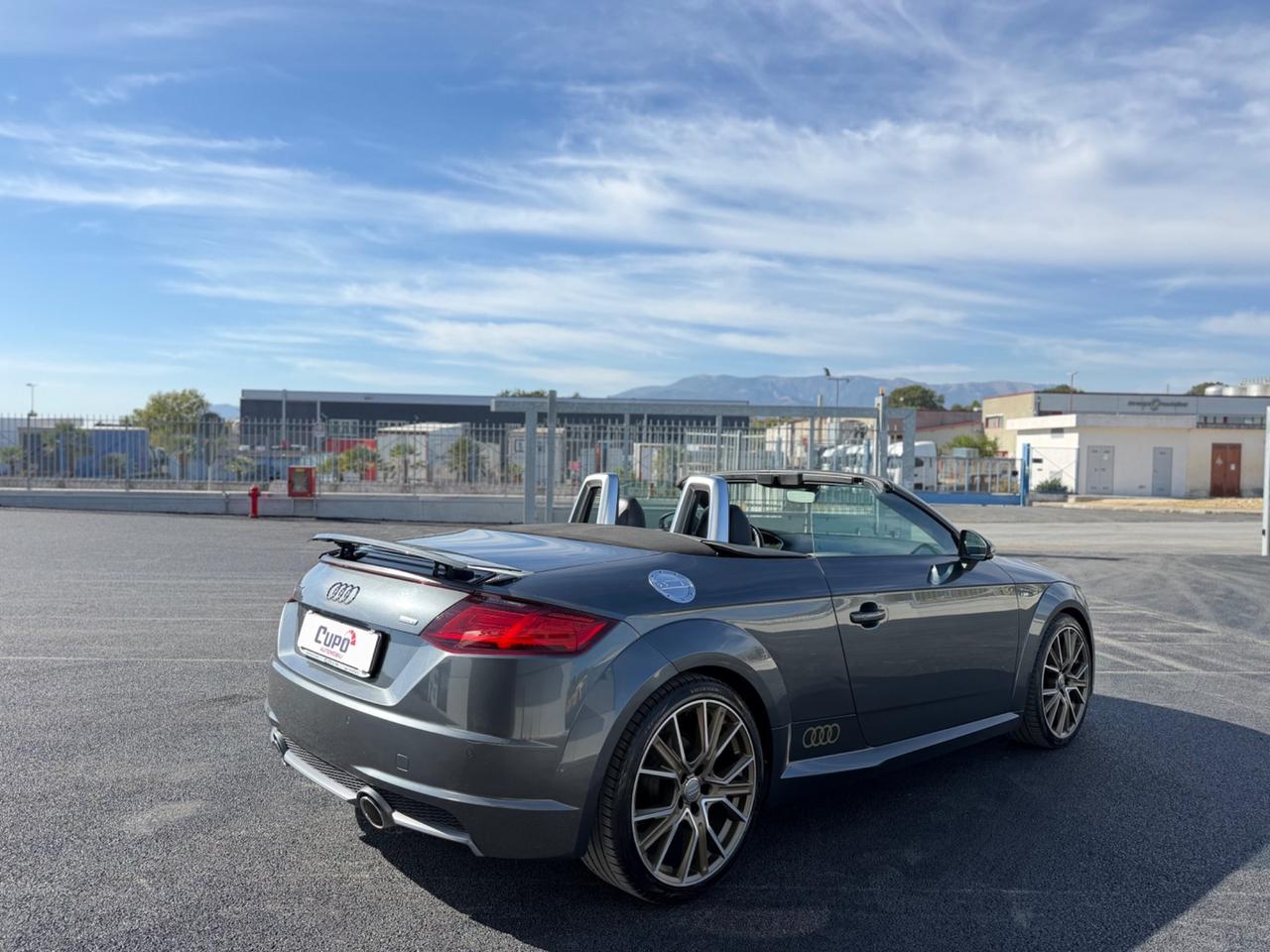Audi TT Roadster 2.0 TDI ultra S line