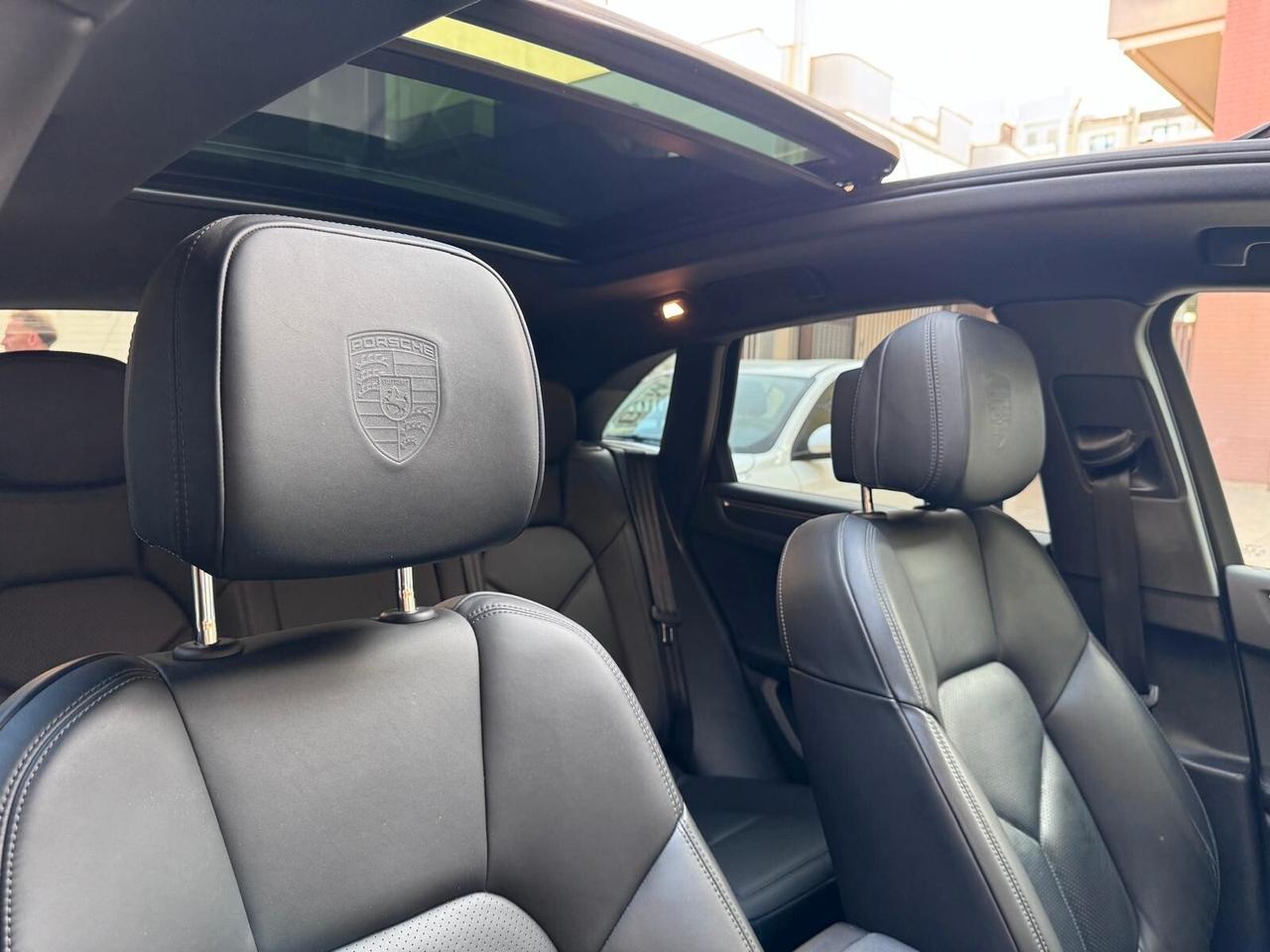 Porsche Macan 2.0 245CV TETTO PASM GESSO