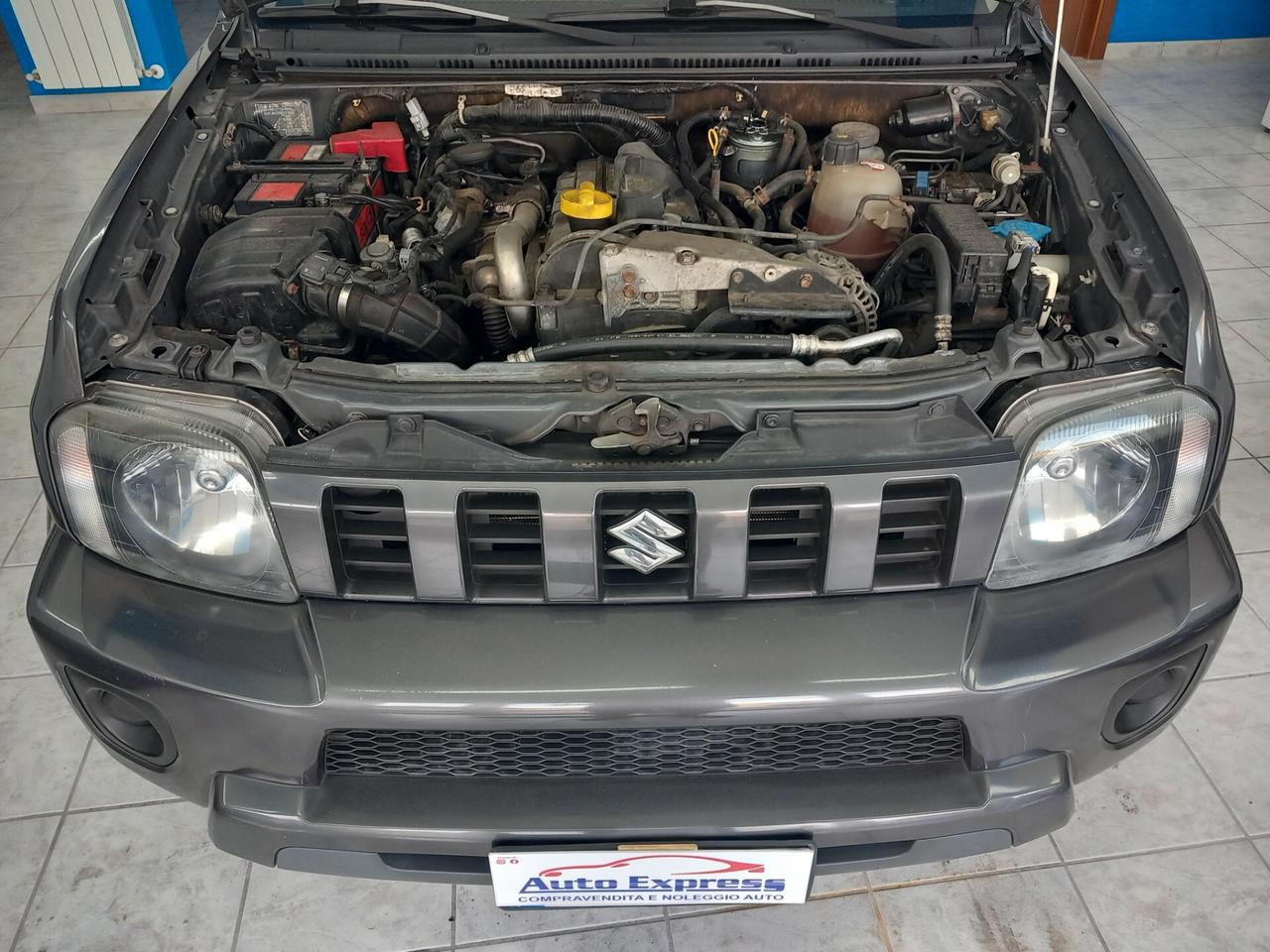 Suzuki Jimny anno 2010 1.5 DDiS cat 4WD Special km 112 mila