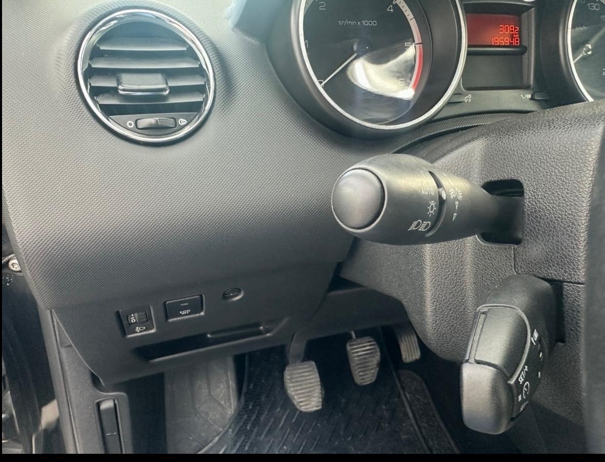 Peugeot 308 1.6 diesel 2012 km180000