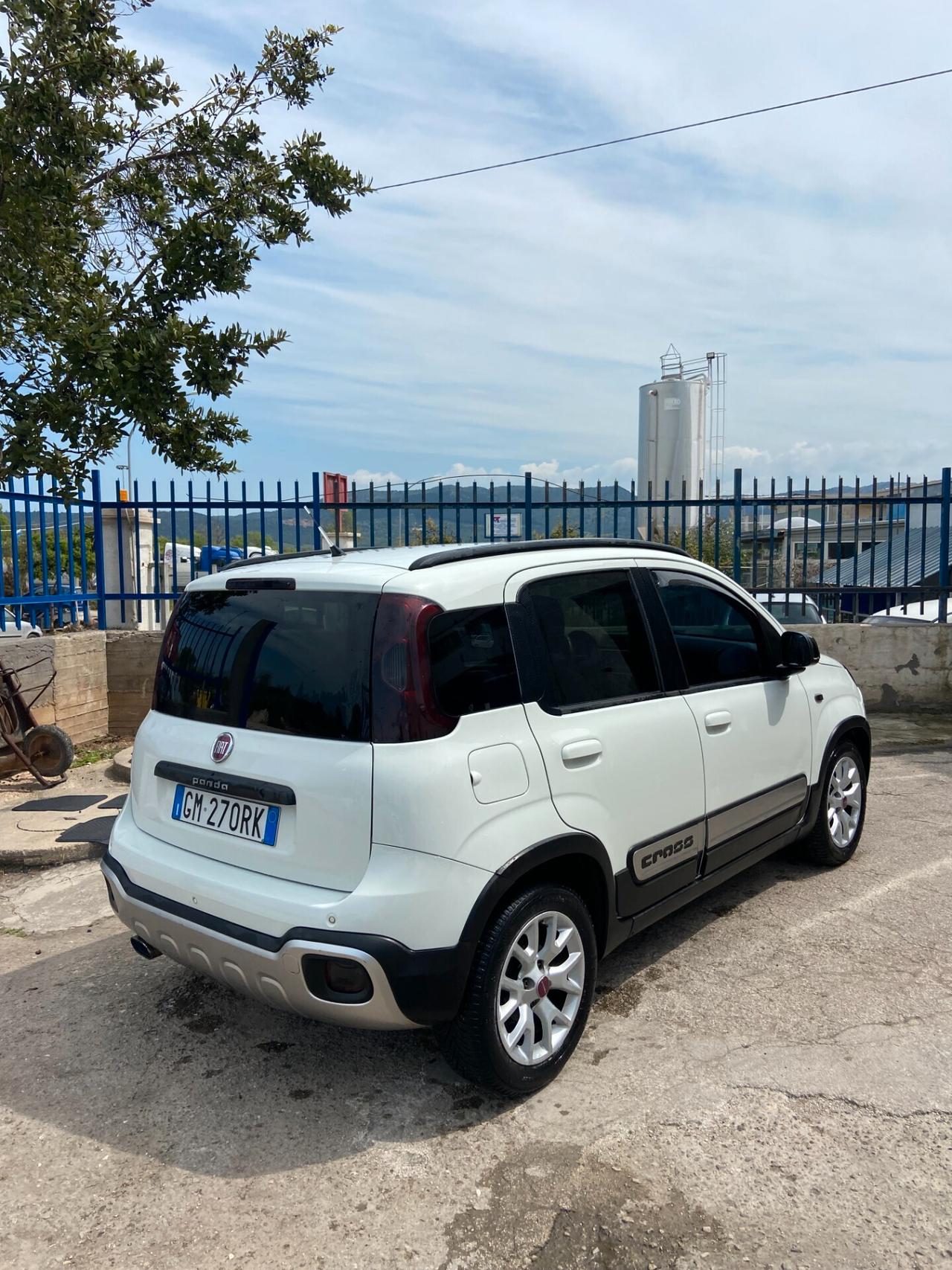 Fiat Panda 1.3 MJT allestimento CROSS 2016 141.000 km