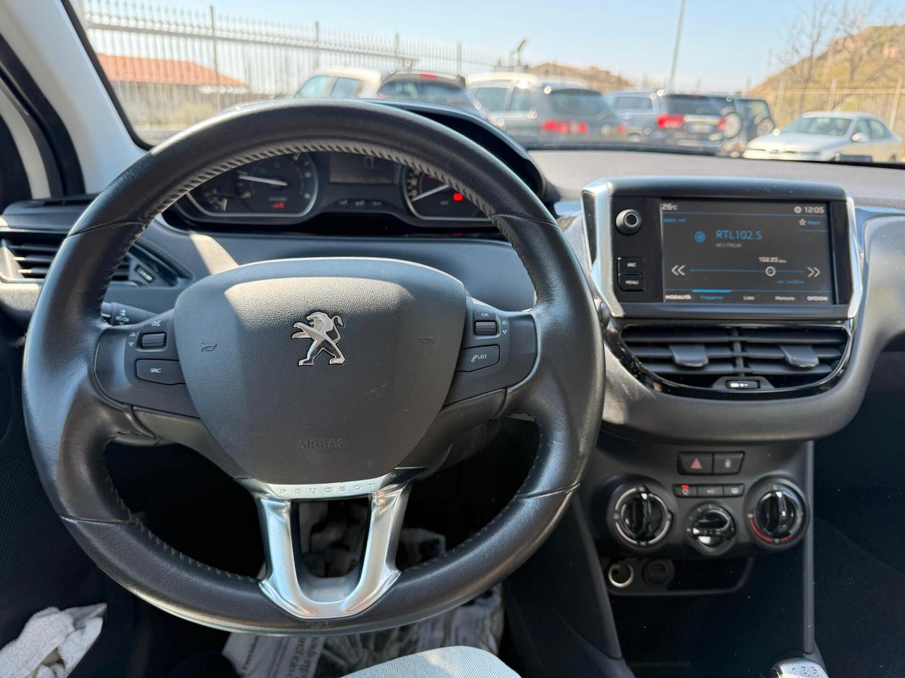 Peugeot 208 BlueHDi 100 S&S 5 porte Signature