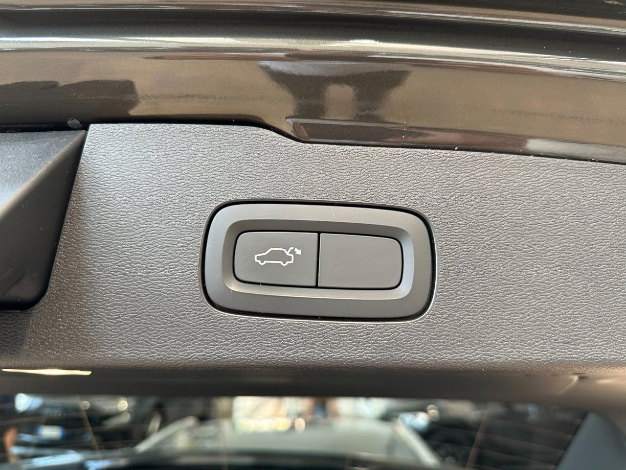 Volvo V60 2.0 d4 Inscription geartronic-19"-Carplay-Camera-Pelle