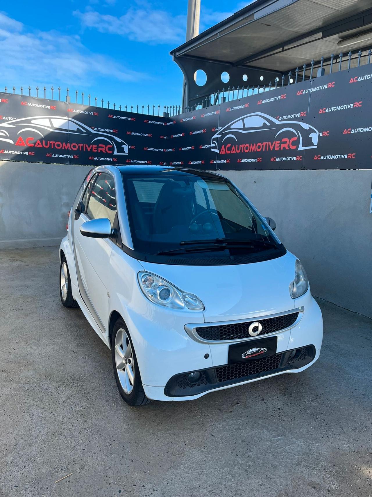 Smart ForTwo 1000 52 kW MHD coupé passion