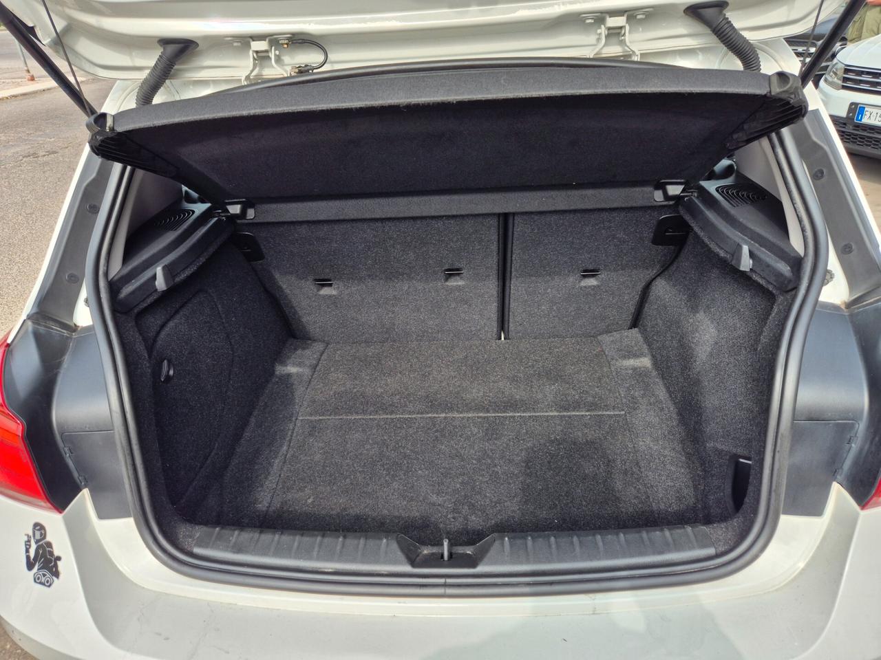 Bmw 116 116i 5p. Advantage