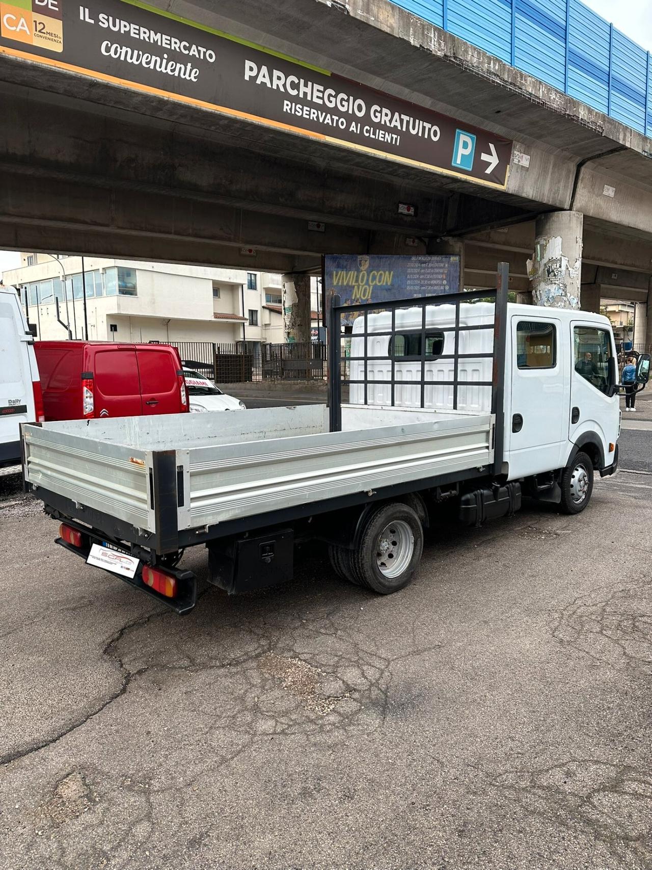 Renault Maxity Cabstar Doppia Cabina