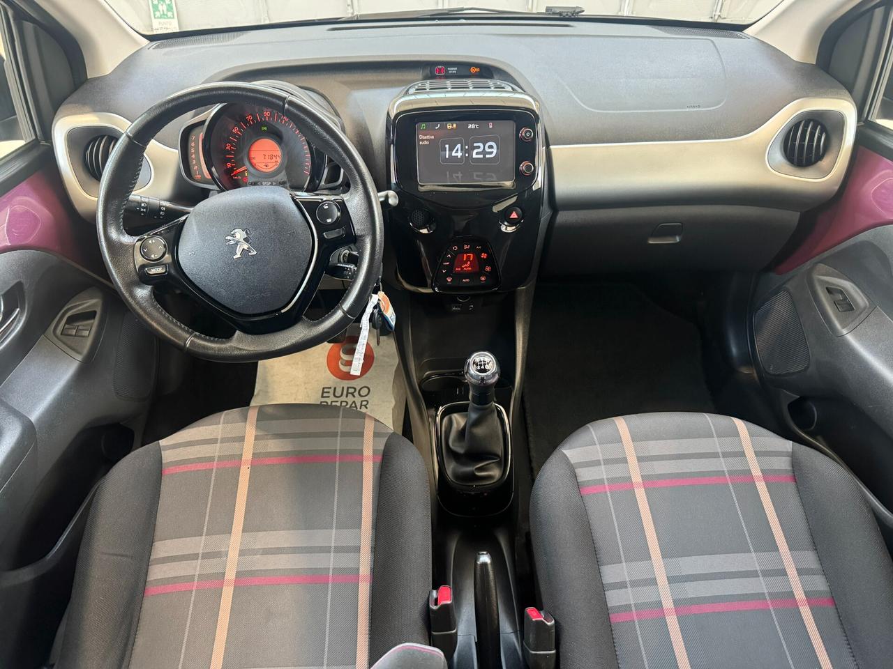Peugeot 108 PureTech 82 5 porte Allure