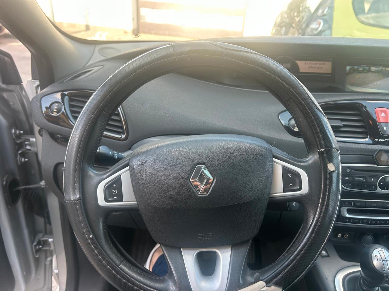 Renault Scenic Scénic 1.9 dCi 130CV 7 POSTI Dynamique