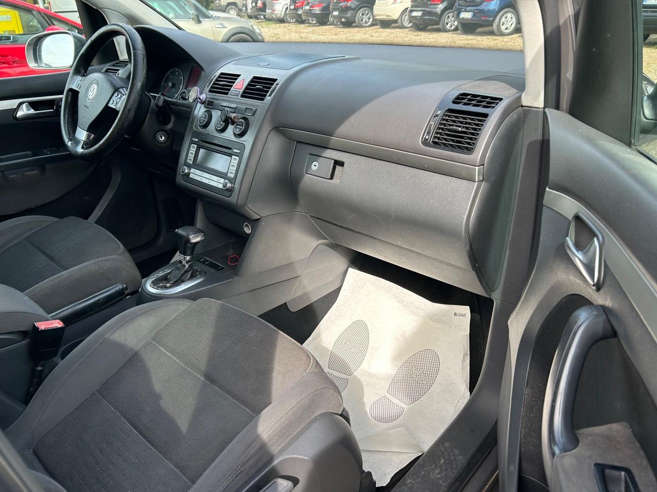 Volkswagen Touran 2.0 TDI 170CV DPF DSG *7 POSTI*