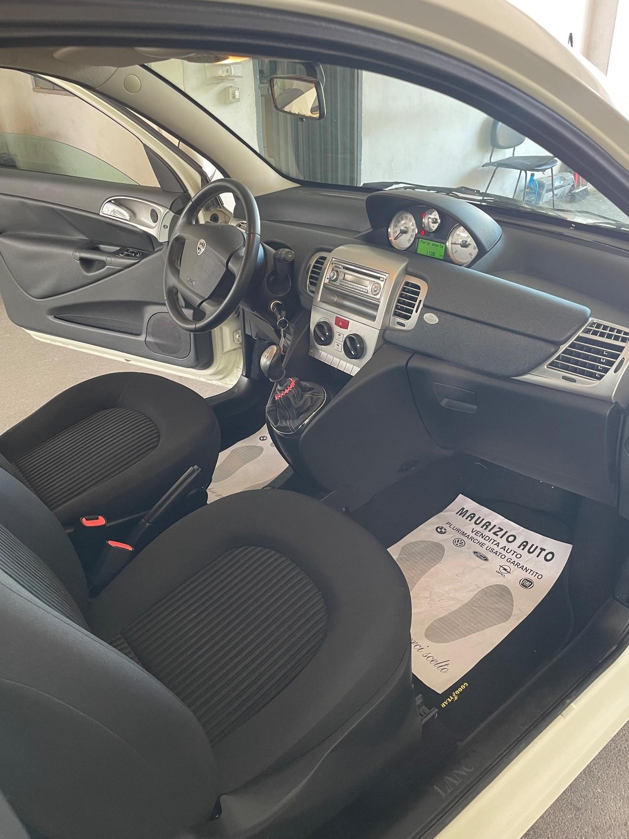Lancia Ypsilon 1.2 69 CV neopatentati Silver Full provenienza dalla Toscana