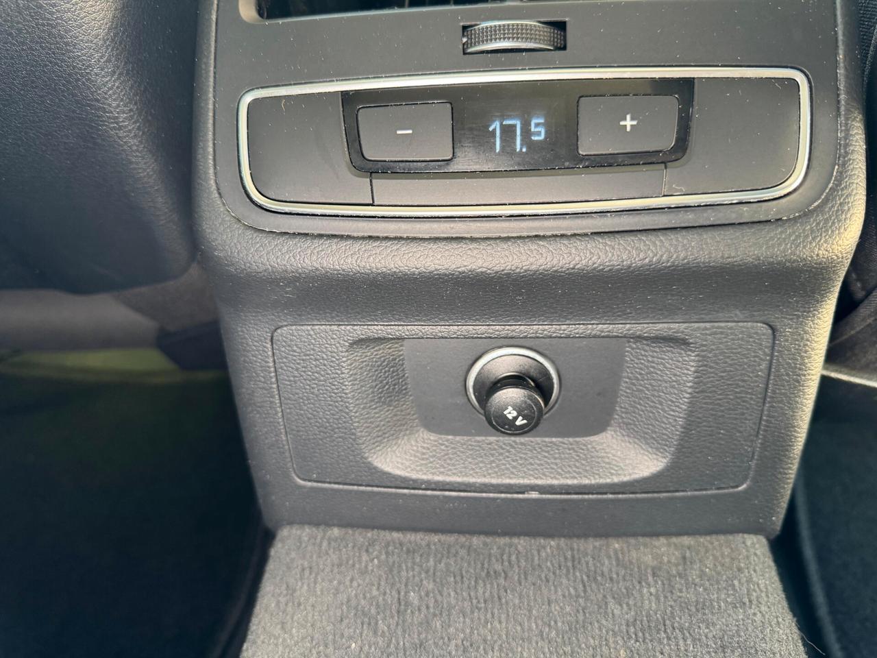 Audi A4 Avant 2.0 TDI 122 CV S tronic S line edition