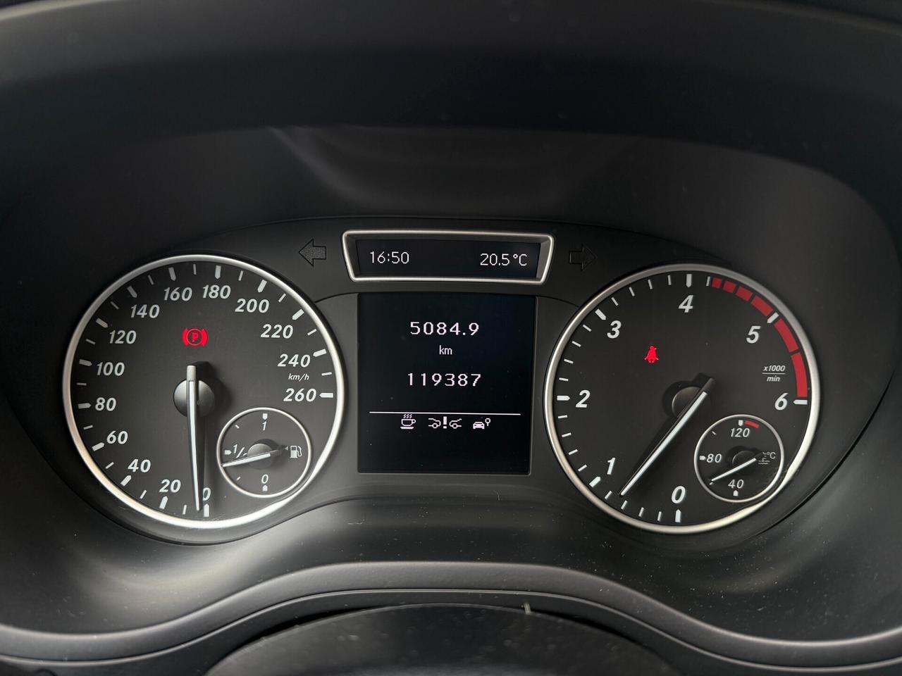 Mercedes-benz B 180 B 180 CDI BlueEFFICIENCY Premium neopatentati
