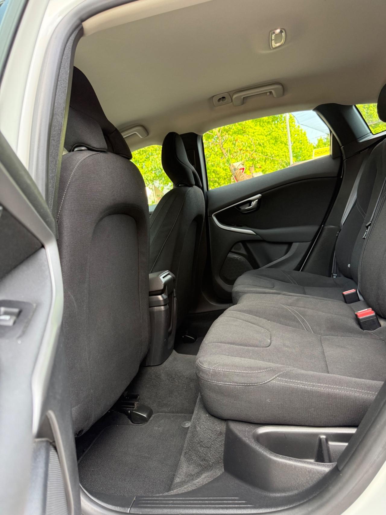 Volvo V40 D2 1.6 Summum