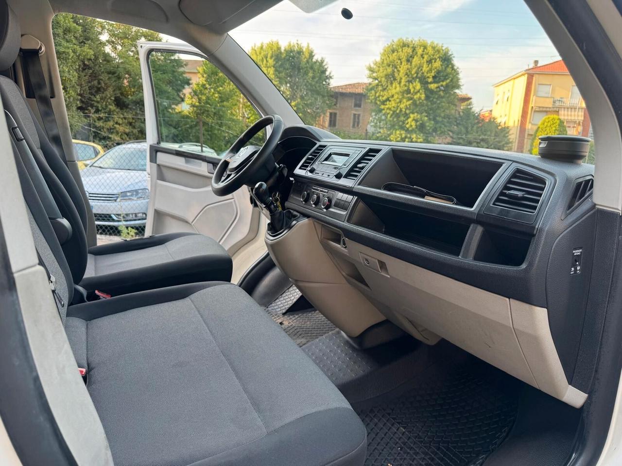 Volkswagen Transporter 2019 2.0 TDI (DIESEL) PC Furgone