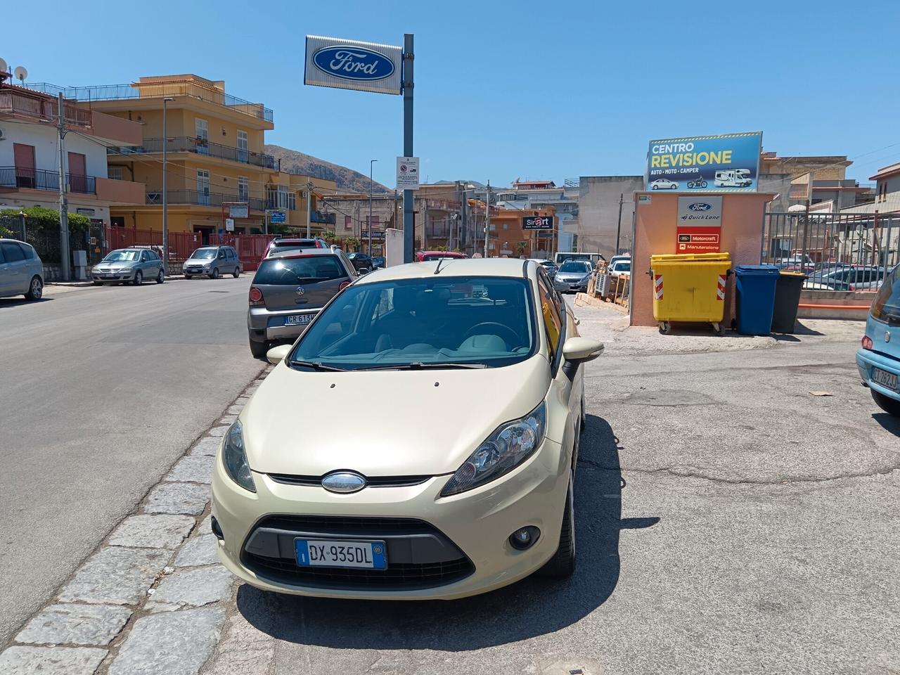 Ford Fiesta Fiesta 1.4 5 porte Bz.- GPL