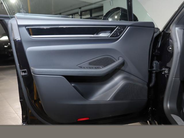 PORSCHE Macan Ev 4 PANORAMA SEDILI VENTILATI TELECAMERA 360