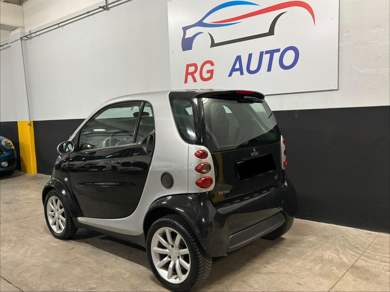 Smart ForTwo 700 coupé pure (37 kW)