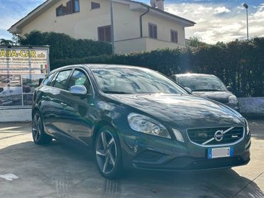 Volvo V60 D5 R-design