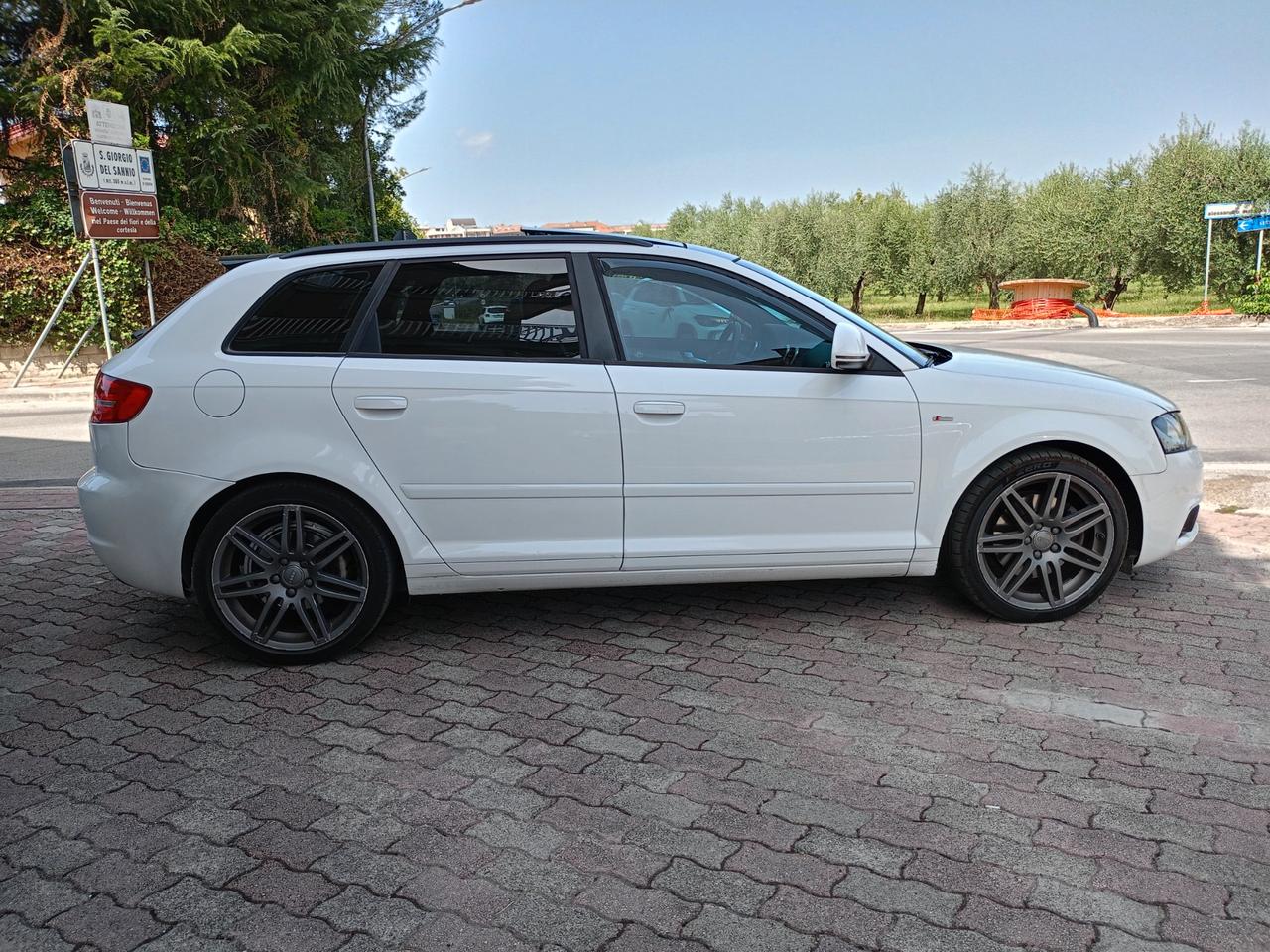Audi A3 Sportback 2.0 tdi Attraction quattro 170cv