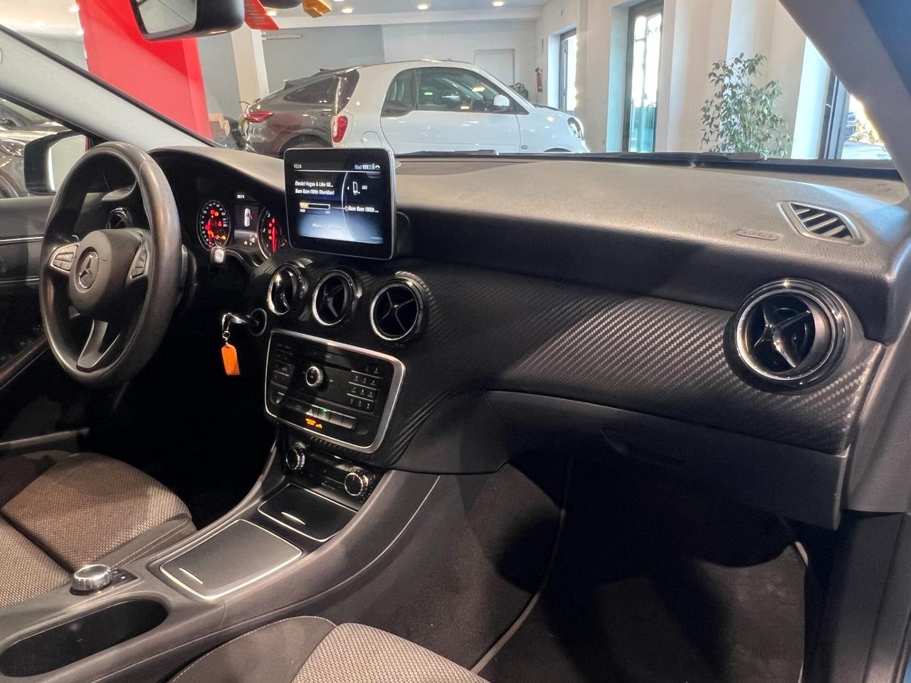 Mercedes-benz GLA 200d Automatic