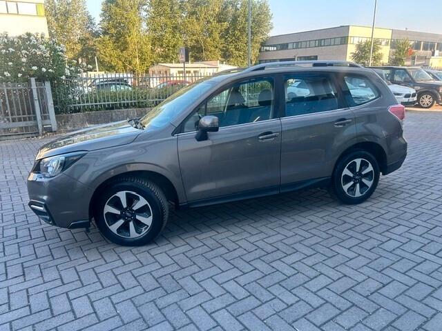 Subaru Forester 2.0i Lineartronic Style Saas