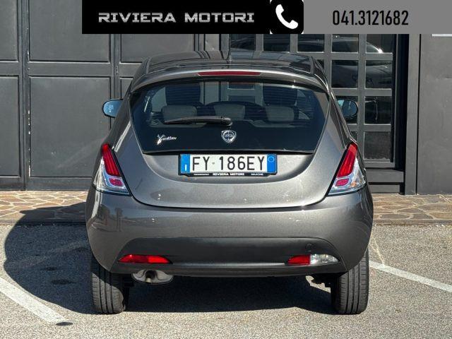 LANCIA Ypsilon 1.2 69 CV 5 porte GPL Ecochic Gold