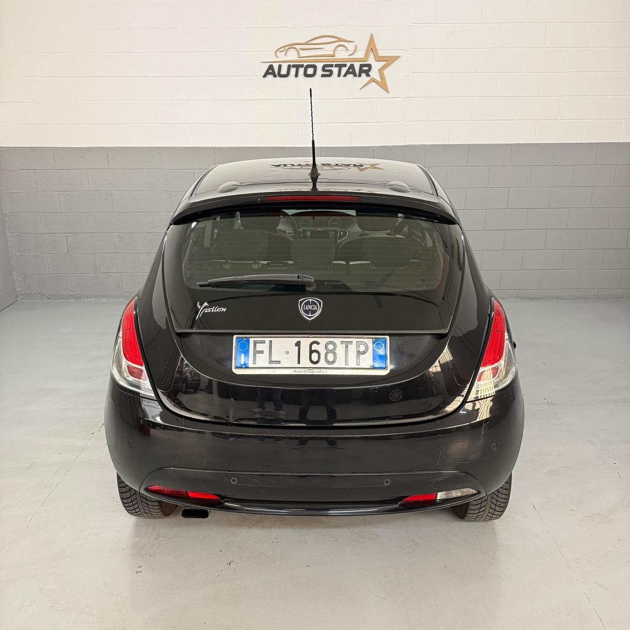 Lancia Ypsilon 1.2 69 CV 5 porte EURO 6 NEOPATENTATI