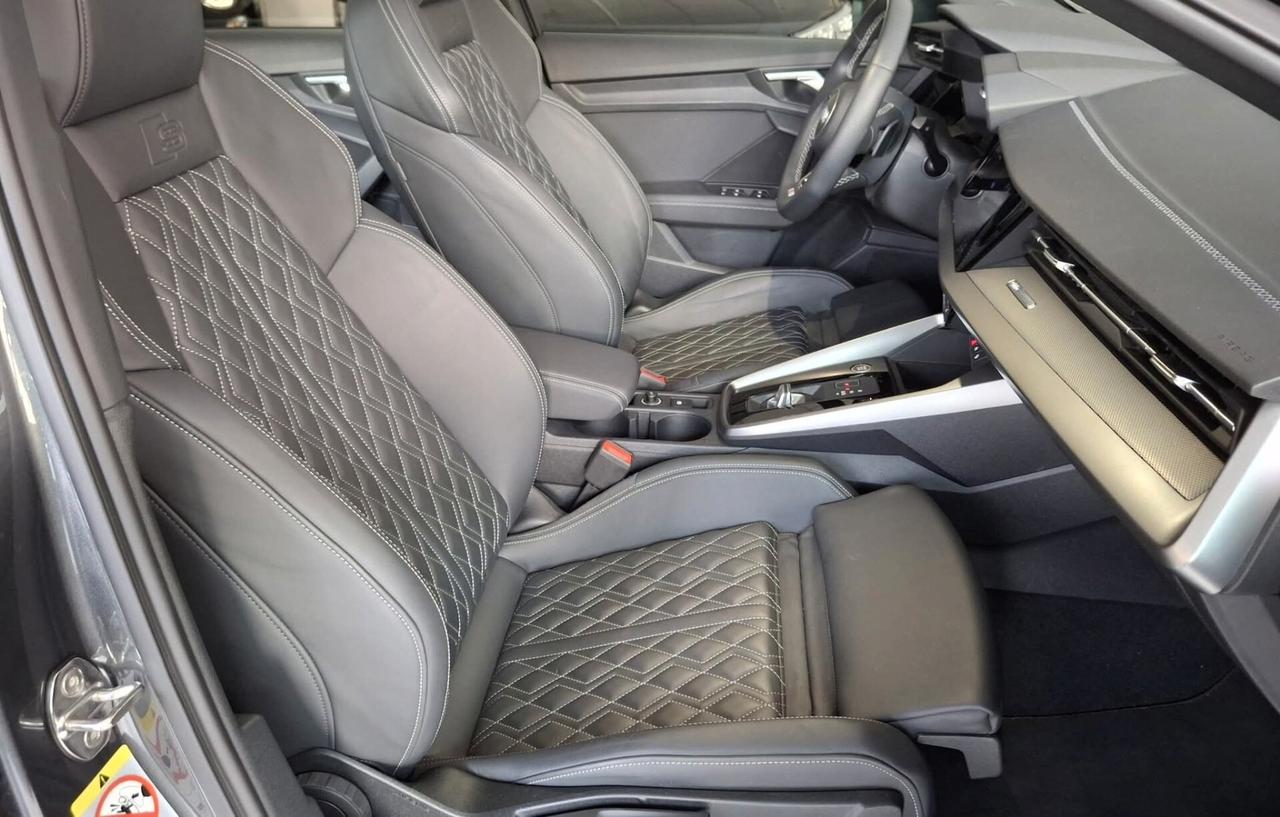 Audi A3 30 TFSI S line edition tetto panoramico full
