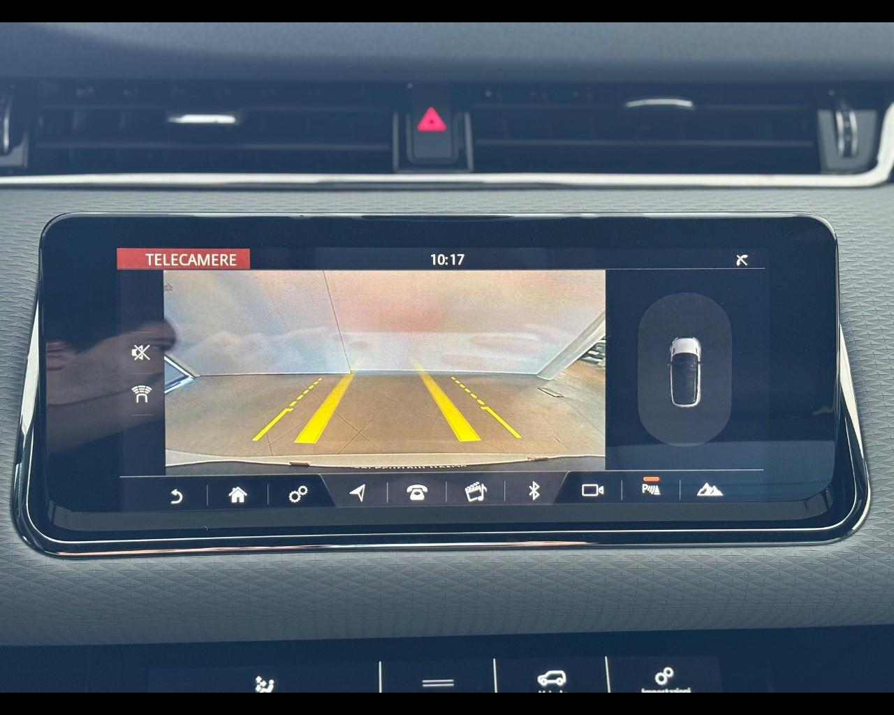 LAND ROVER EVOQUE 2.0d HSE AWD AUTO R-DYNAMIC