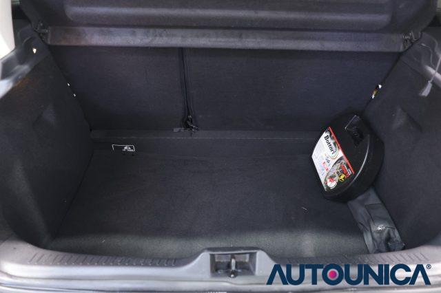 RENAULT Clio TCE 12V 75 CV 5 PORTE GENERATION NEOPATENTATI