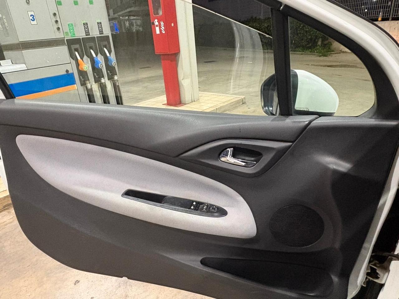 Ds DS3 3 1.4 VTi 95 Chic GPL ANNO 2010