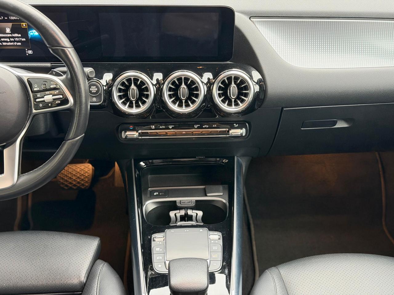 Mercedes-benz GLA 220