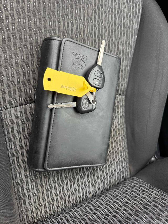 TOYOTA Yaris 1.0 5 porte Lounge