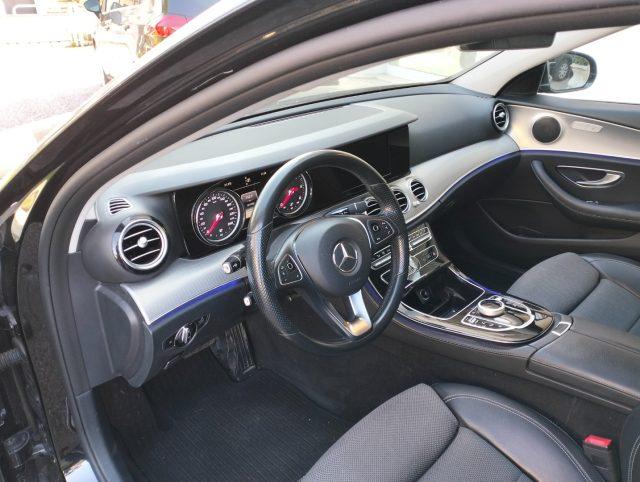 MERCEDES-BENZ E 220 d S.W. 4Matic Auto Premium