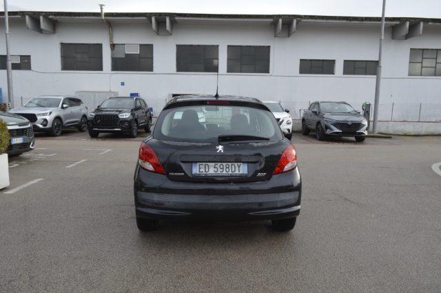 PEUGEOT 207 1.4 8V 75CV 5p. Millesim 200 ( NO GARANZIA )