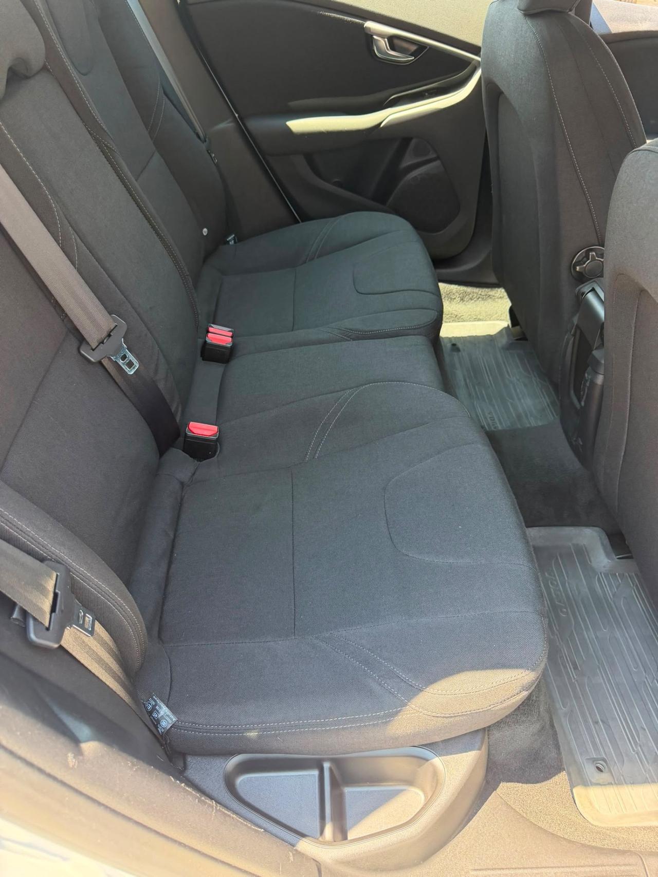 Volvo V40 D2 1.6 Summum neopatentati