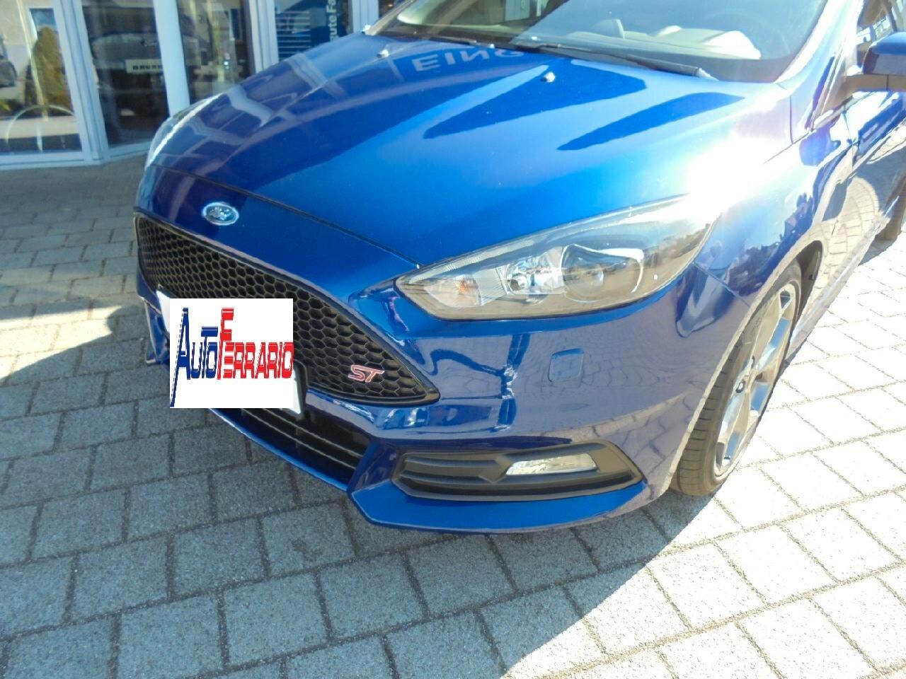Ford Focus ST 18" NAVY SENS PARK CRUISE CONTROL RETROCAMERA SEDILI PELLE/TESSUTO FORD SYNC 3