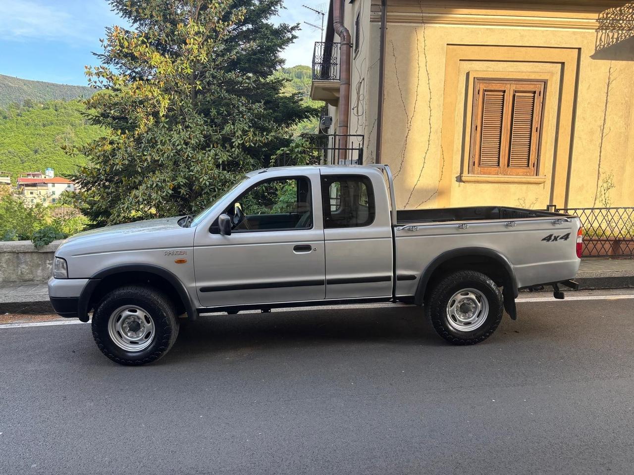 Ford Ranger 2.5 TDI (109CV) 4p. Cassone lungo