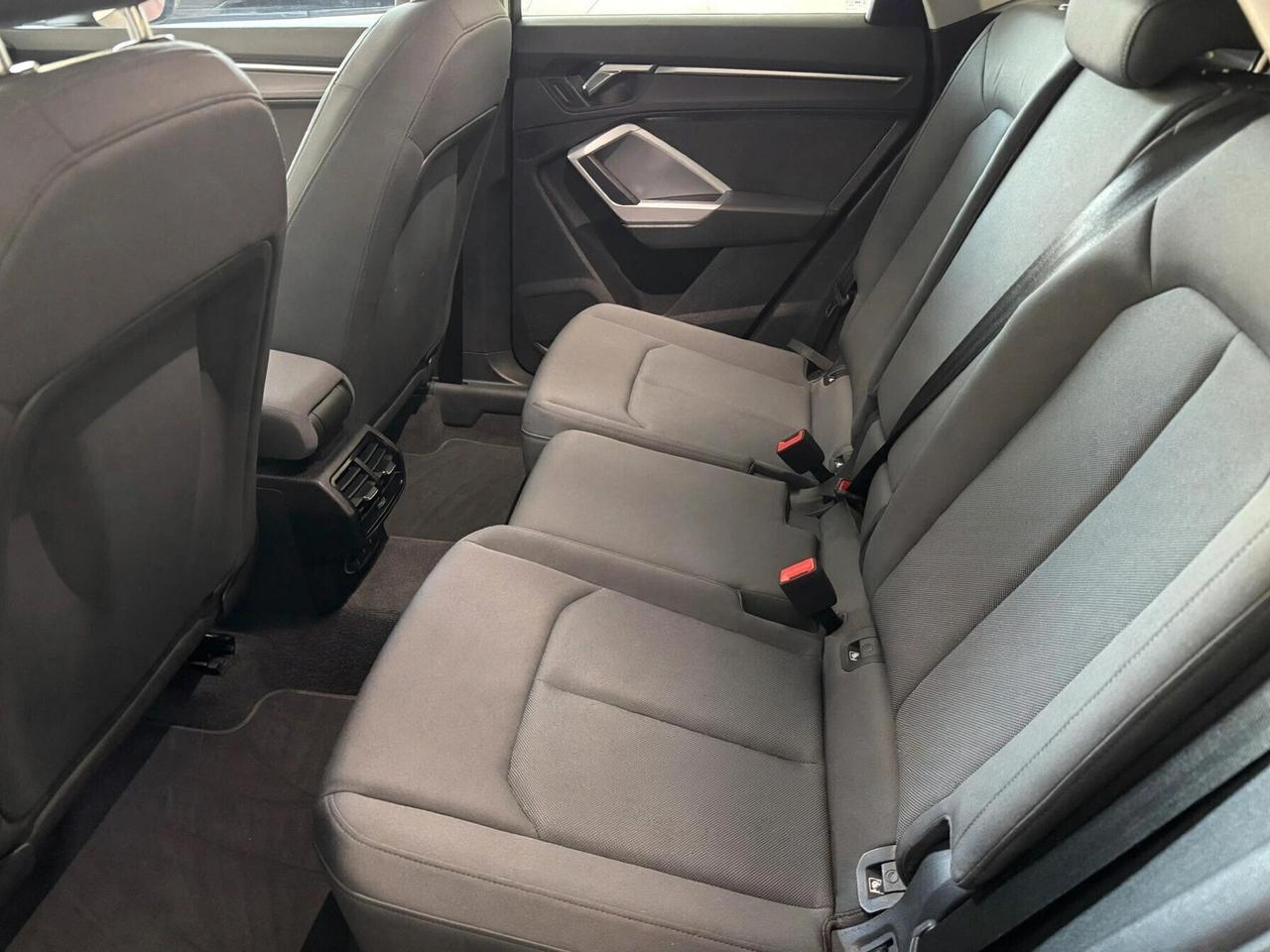 Audi Q3 35 TDI quattro S tronic line edition
