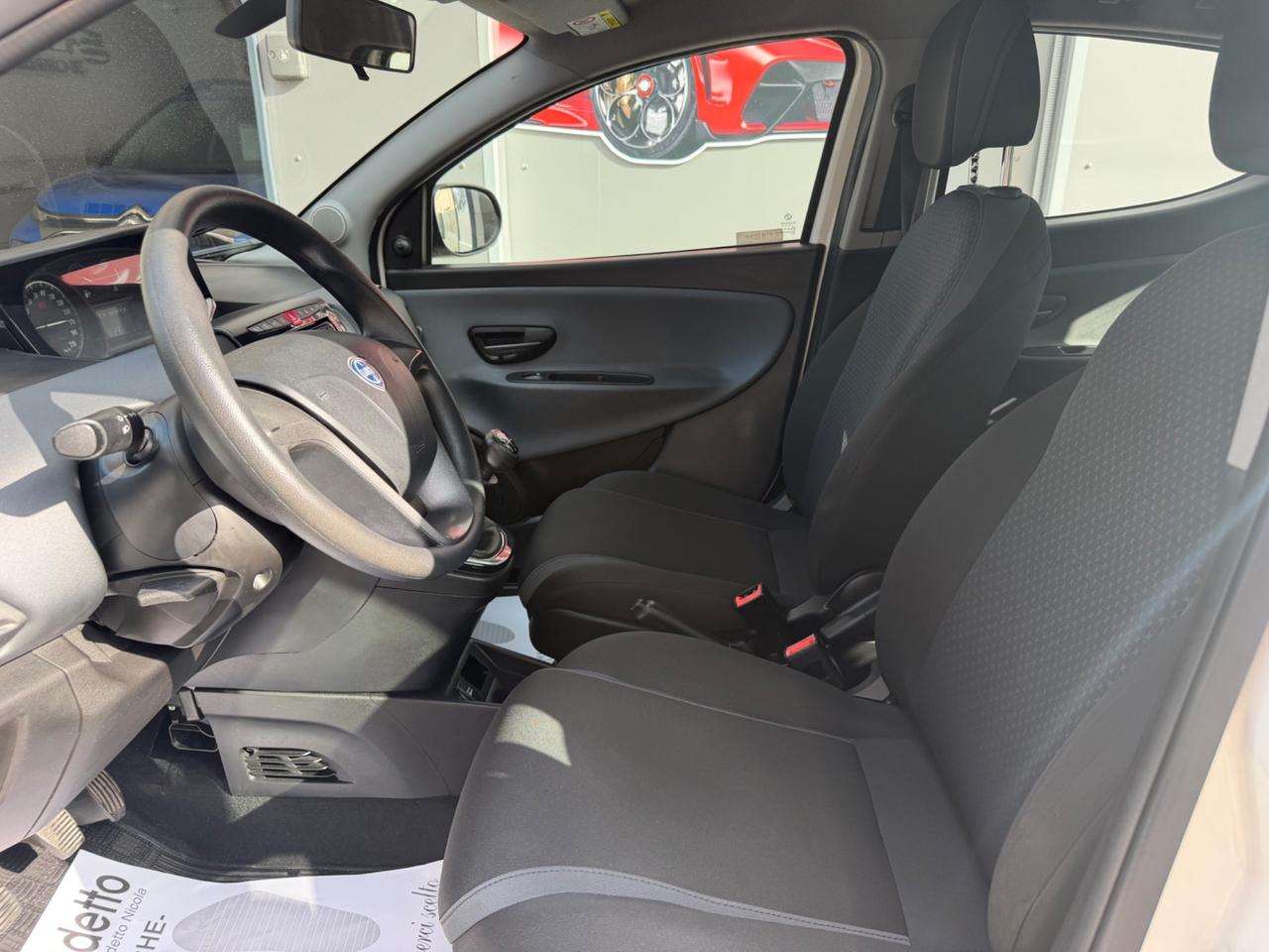 Lancia Ypsilon 1.2 69 CV 5 porte GPL Gold 2016