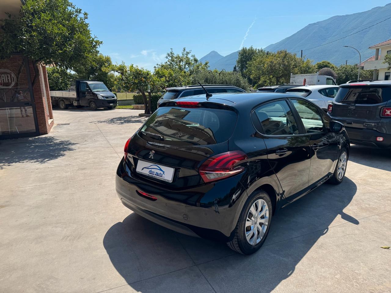 Peugeot 208 Peugeut BlueHDi 75 5 porte Allure