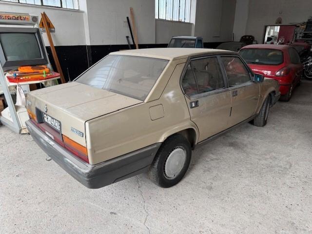 Alfa Romeo 90 2.0 Iniezione